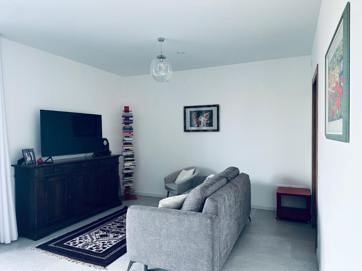 شقة La Casa Di Ada إيزِيو المظهر الخارجي الصورة